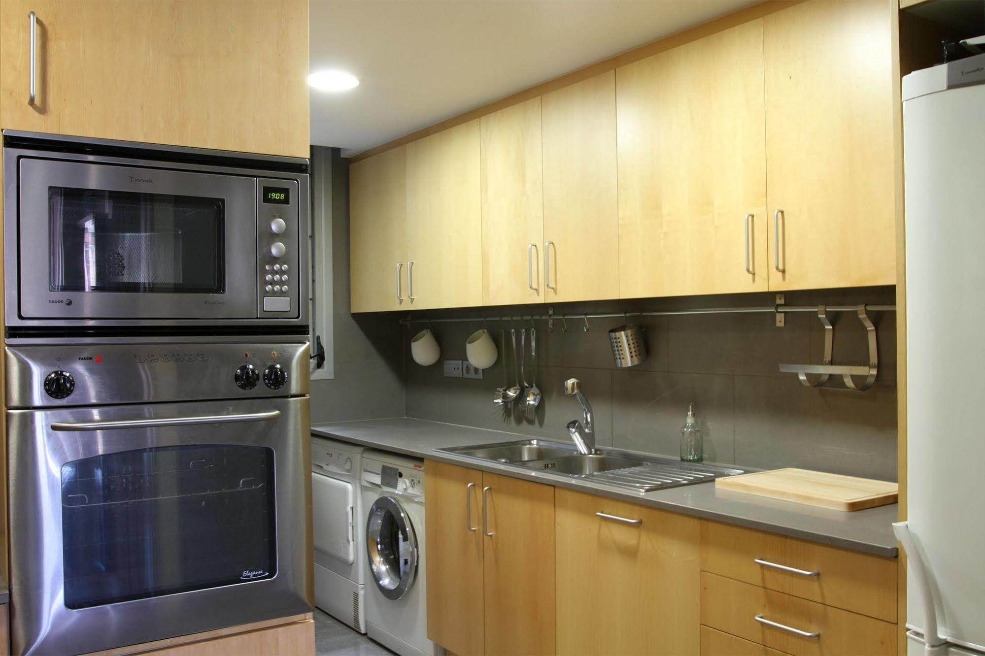 Passeig De Gracia Sun Apartament Balcony 2 Bedroo Barcelona Bagian luar foto
